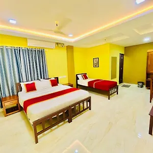  Hotel Madaparambil Residency